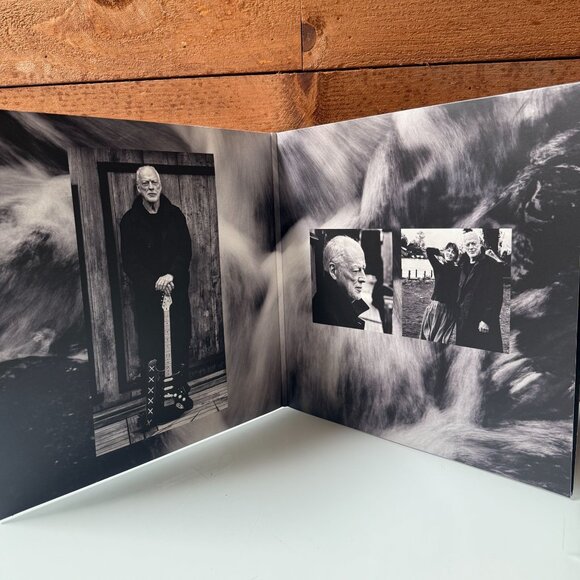 David Gilmour Luck and Strange (CD) Album 2024 Classic Rock New Factory Sealed - Picture 2 of 4